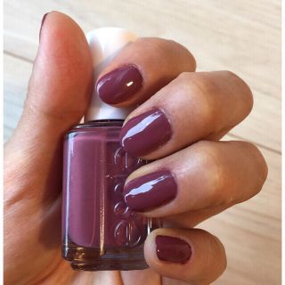 エッシー(Essie)のessie☆エッシー☆700/ANGORA CARDI/アンゴラカルディ☆秋冬色(マニキュア)