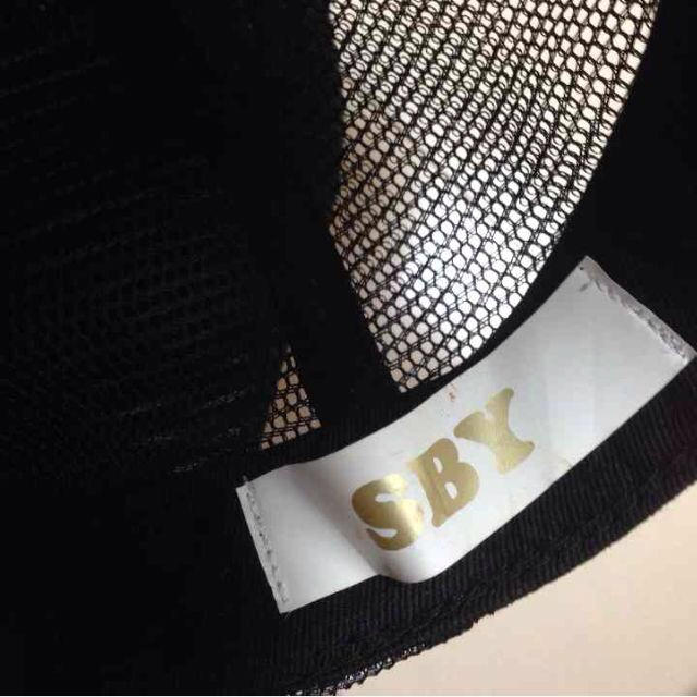 SBY(エスビーワイ)のSBY耳付きキャップ レディースの帽子(キャップ)の商品写真