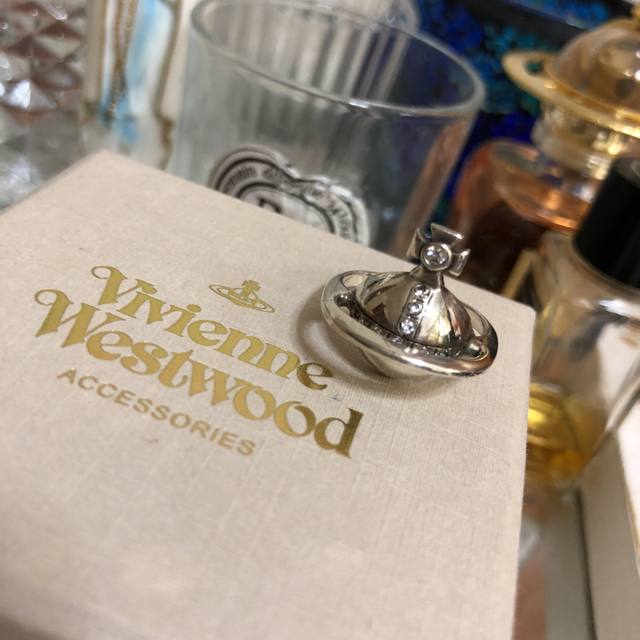 Vivienne Westwood(ヴィヴィアンウエストウッド)のvivienne ソリッドオーブリング レディースのアクセサリー(リング(指輪))の商品写真