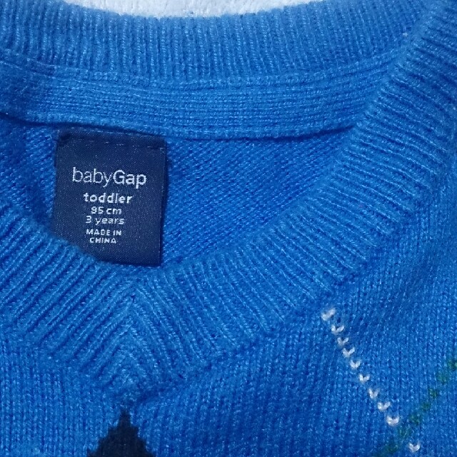 babyGAP(ベビーギャップ)のbabygapボ―イズア―ガイルVネックセ―タ― キッズ/ベビー/マタニティのキッズ服男の子用(90cm~)(ニット)の商品写真