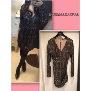 ビーシービージーマックスアズリア(BCBGMAXAZRIA)のBCBGMAXAZRIA(ひざ丈ワンピース)