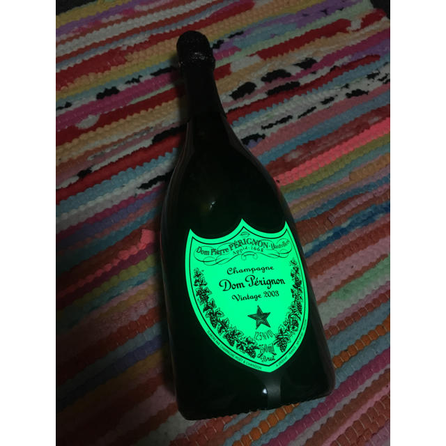 Dom Pérignon(ドンペリニヨン)のあきら様。ドンペリニヨン ルミナス 2003年 食品/飲料/酒の酒(シャンパン/スパークリングワイン)の商品写真