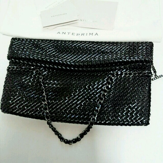 ANTEPRIMA♡レテコンワイヤー*クラッチバッグ/エナメルブラック【美品】-