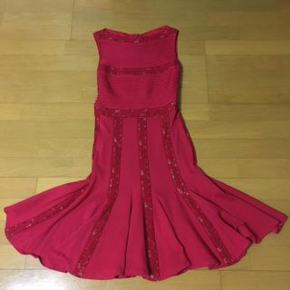 タダシショウジ(TADASHI SHOJI)のTadashiワンピースＭ値下げ(ひざ丈ワンピース)