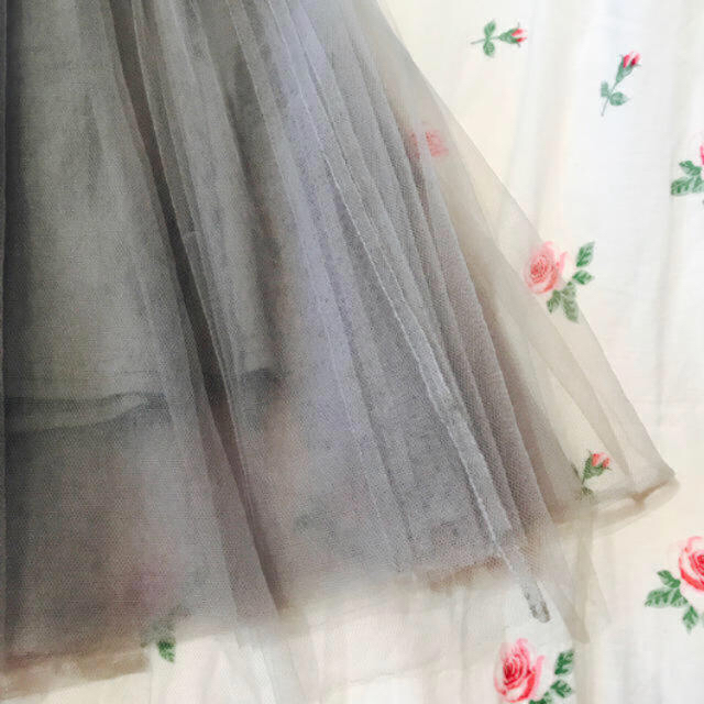 SNIDEL(スナイデル)のスナイデル チュールスカート  使用回数少なめ レディースのスカート(ひざ丈スカート)の商品写真