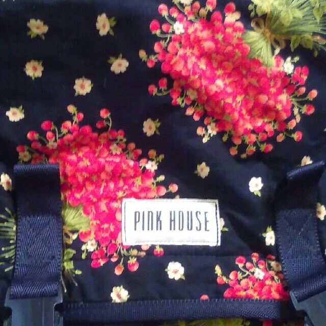 PINK HOUSE(ピンクハウス)のPINK HOUSE リュック(苺、花) レディースのバッグ(リュック/バックパック)の商品写真