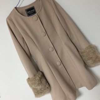 セシルマクビー(CECIL McBEE)の美品 コート ファー M(ロングコート)