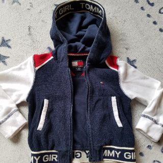 トミーヒルフィガー(TOMMY HILFIGER)の☆トミーヒルフィガー☆パーカー☆18-24☆(ジャケット/上着)