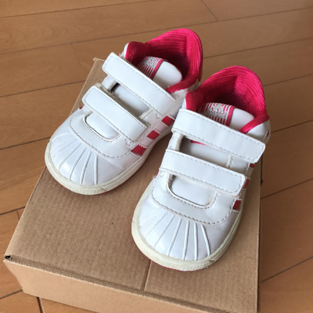 adidas(アディダス)のアディダス 13㎝ スニーカー キッズ/ベビー/マタニティのベビー靴/シューズ(~14cm)(スニーカー)の商品写真