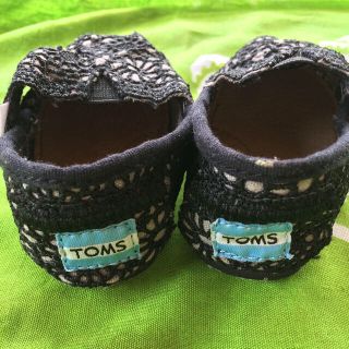 トムズ(TOMS)のTOMS トムズ（サイズ11センチ）(スリッポン)