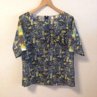 エムエスジイエム(MSGM)のMSGM花柄トップス(Tシャツ(半袖/袖なし))