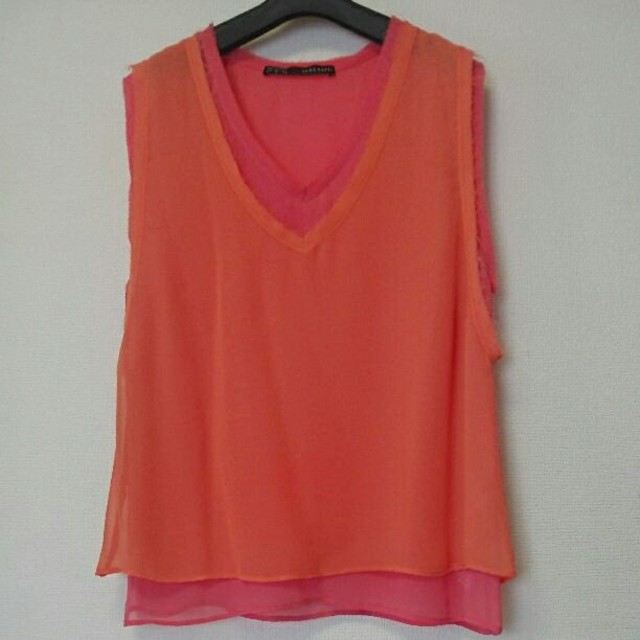 ZARA(ザラ)の未使用品 ZARA BASIC バイカラーTops レディースのトップス(シャツ/ブラウス(半袖/袖なし))の商品写真