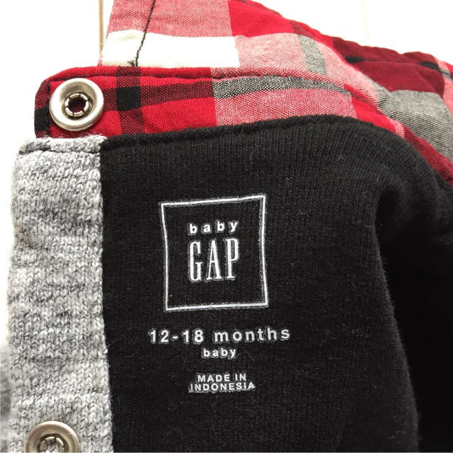 babyGAP(ベビーギャップ)の美品 レイヤード風ロンパース キッズ/ベビー/マタニティのベビー服(~85cm)(ロンパース)の商品写真