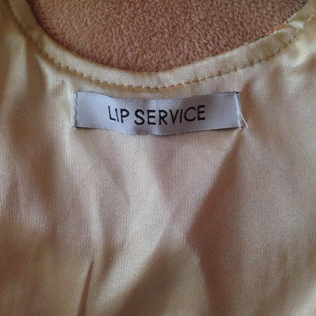 LIP SERVICE(リップサービス)のリップサービス花柄チュニック レディースのトップス(カットソー(半袖/袖なし))の商品写真