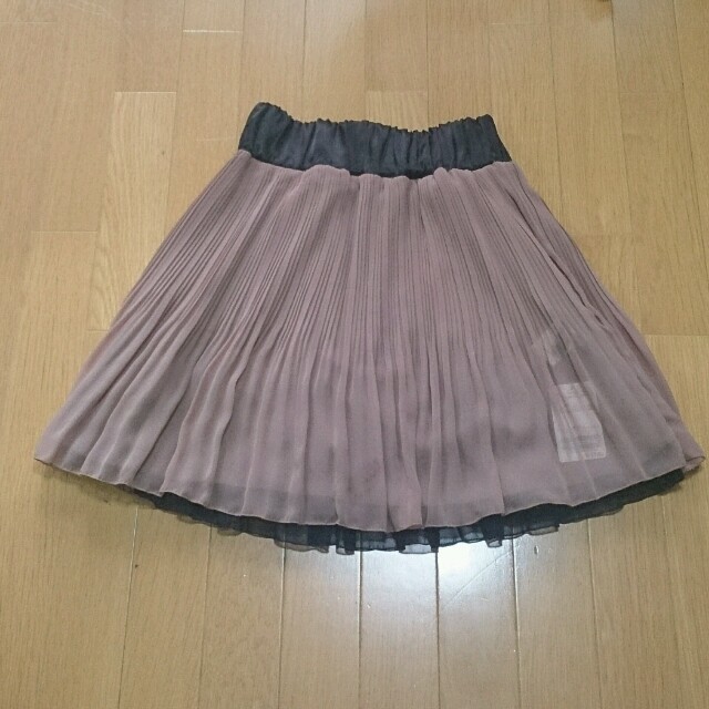 SLOBE IENA(スローブイエナ)のIENA タグ付きスカート レディースのスカート(ひざ丈スカート)の商品写真