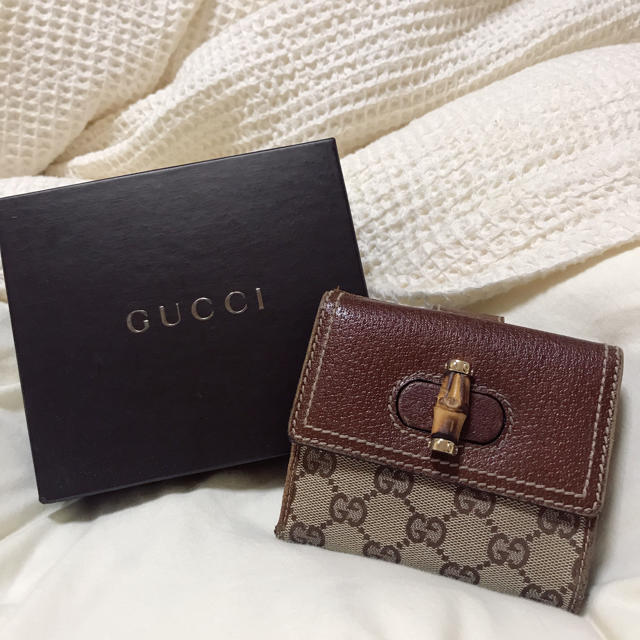Gucci - 本日限定値下げgucci二つ折り財布の通販 by haru's shop｜グッチならラクマ