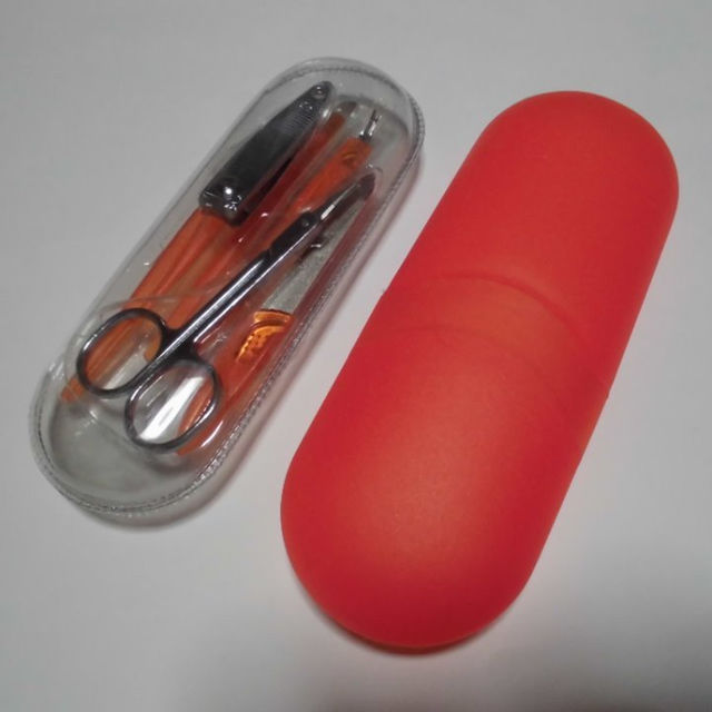 カプセルネイルケアセット6点セット　オレンジケース付　外箱入り コスメ/美容のネイル(ネイルケア)の商品写真