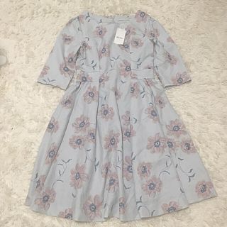 ダズリン(dazzlin)の  新品 dazzlin 花柄 五分袖ワンピース(ひざ丈ワンピース)