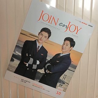 トウホウシンキ(東方神起)の【非売品】新品‼️東方神起チェジュ航空 機内BOOK10月号&フレーム付きリーフ(K-POP/アジア)