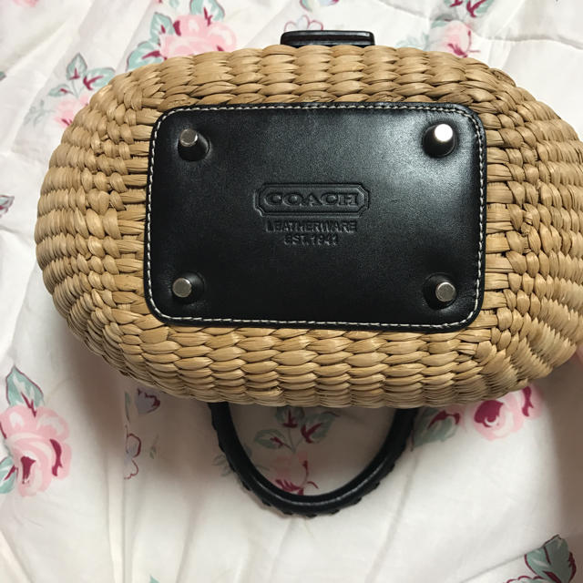 COACH(コーチ)のたらひこ様専用11月13日迄取置き COACH 籠バッグ 美品 レディースのバッグ(かごバッグ/ストローバッグ)の商品写真