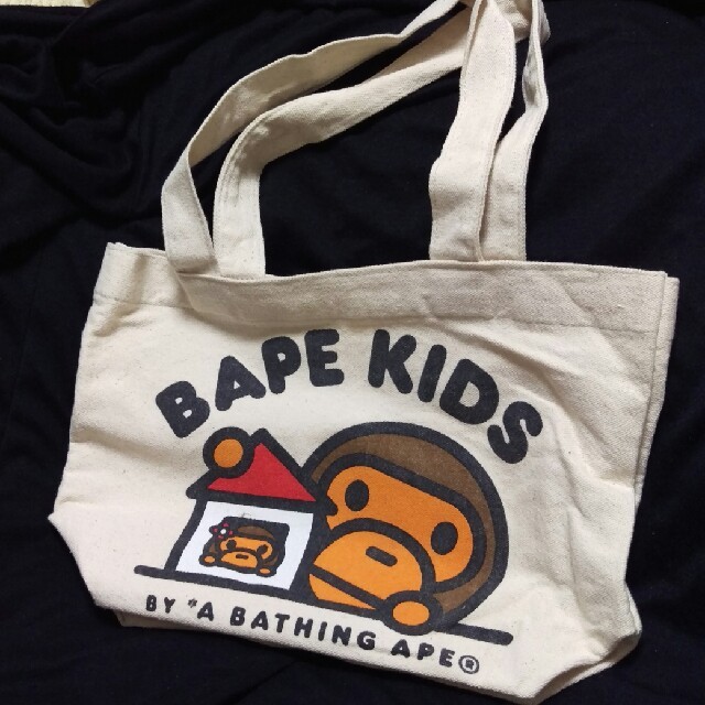 A BATHING APE(アベイシングエイプ)の雑誌の付録 BAPE KIDS レディースのバッグ(トートバッグ)の商品写真