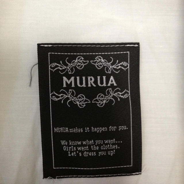 MURUA(ムルーア)のMURUAシンプルシャツ レディースのトップス(シャツ/ブラウス(長袖/七分))の商品写真