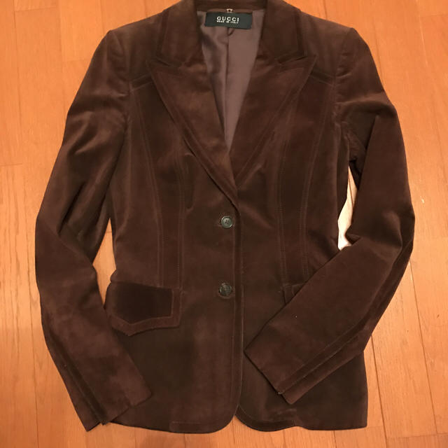 Gucci(グッチ)のazuki様専用 超破格お値段❗️GUCCIスエードジャケット レディースのジャケット/アウター(テーラードジャケット)の商品写真