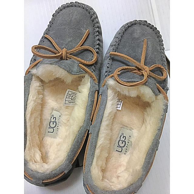 UGG(アグ)の★美品★ UGG Dakota ダコタ ムートン モカシン レディースの靴/シューズ(スリッポン/モカシン)の商品写真