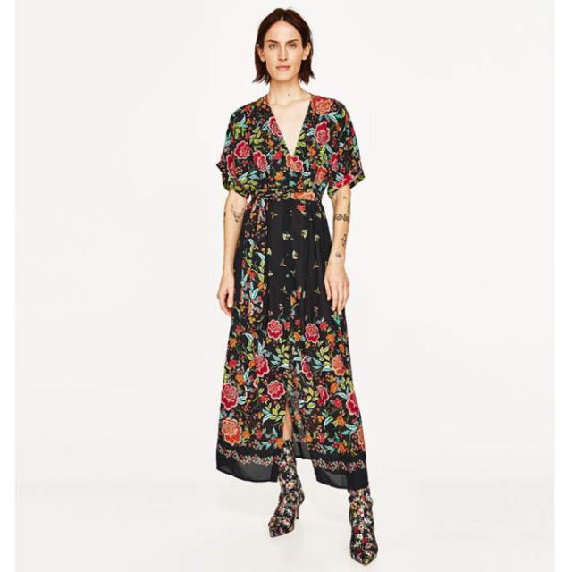 ZARA(ザラ)のラス1 ザラ 花柄 フラワー ワンピ ドレス ミディ ロング ガウン サンダル レディースのワンピース(ロングワンピース/マキシワンピース)の商品写真