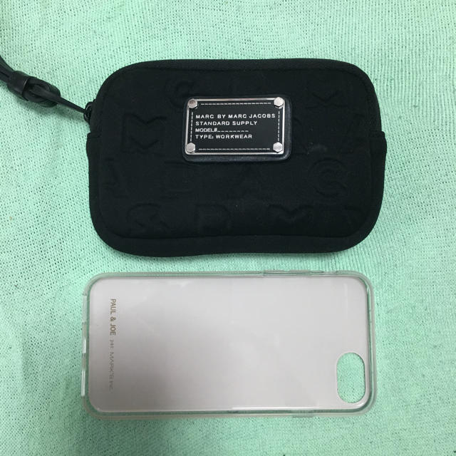 MARC BY MARC JACOBS(マークバイマークジェイコブス)のMARC BY MARC JACOBS ケース スマホ/家電/カメラのスマホアクセサリー(iPhoneケース)の商品写真