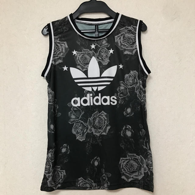 adidas(アディダス)のadidasトップス レディースのトップス(カットソー(半袖/袖なし))の商品写真