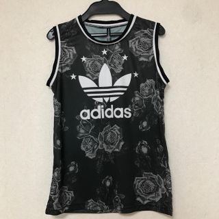 アディダス(adidas)のadidasトップス(カットソー(半袖/袖なし))