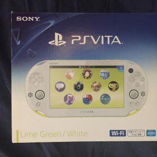 ソニー(SONY)の超お得！ PSVITA ライムグリーンホワイト (携帯用ゲーム機本体)