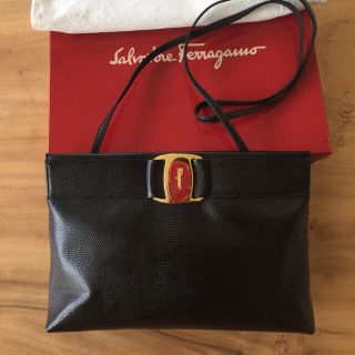 サルヴァトーレフェラガモ(Salvatore Ferragamo)の専用(ショルダーバッグ)