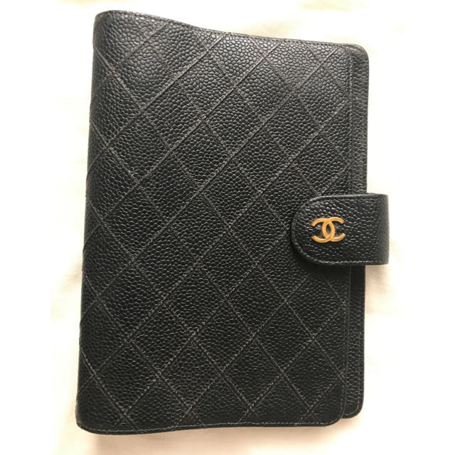 CHANEL(シャネル)のCHANEL 手帳 カバー レディースのファッション小物(その他)の商品写真