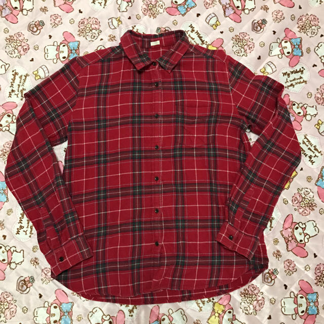 GU(ジーユー)のネルシャツ 赤 レディースのトップス(シャツ/ブラウス(長袖/七分))の商品写真