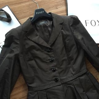 フォクシー(FOXEY)の♡美品♡FOXEY BOUTIQUE　/　ジュエルボタンワンピース(ひざ丈ワンピース)