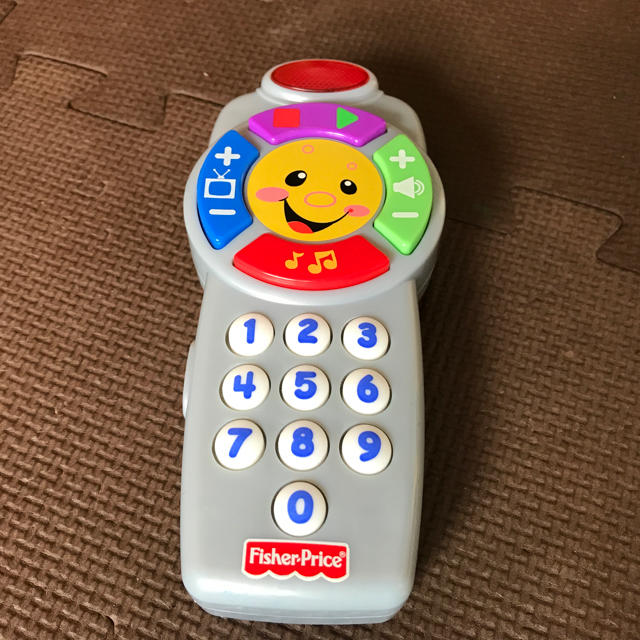 Fisher-Price(フィッシャープライス)のバイリンガルリモコン キッズ/ベビー/マタニティのおもちゃ(知育玩具)の商品写真