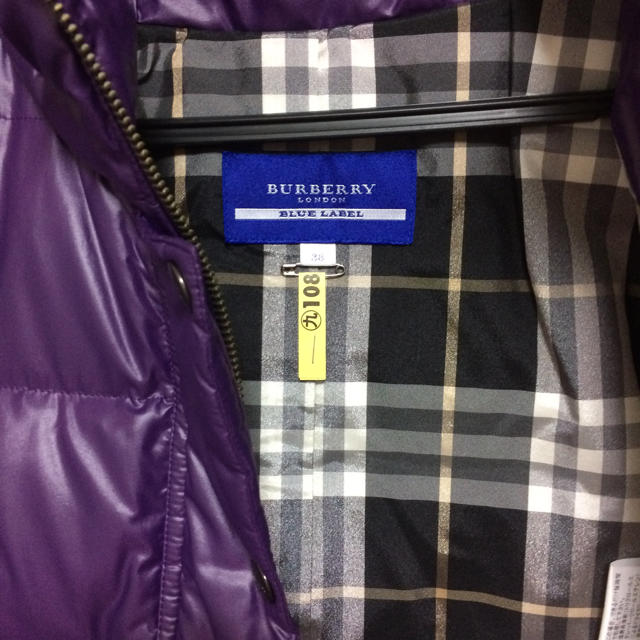 BURBERRY BLUE LABEL(バーバリーブルーレーベル)のバーバリーブルーレーベル ダウン 美品 レディースのジャケット/アウター(ダウンジャケット)の商品写真