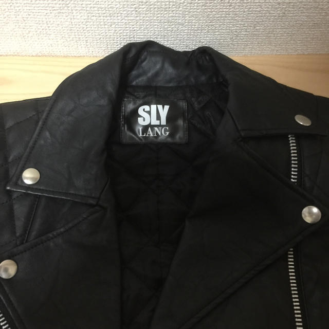 SLY(スライ)のSLY ライダースジャケット 美品 レディースのジャケット/アウター(ライダースジャケット)の商品写真