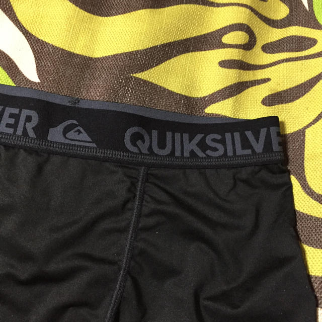 QUIKSILVER(クイックシルバー)のクイックシルバー★アンダーパンツ★sizeM スポーツ/アウトドアのスポーツ/アウトドア その他(その他)の商品写真