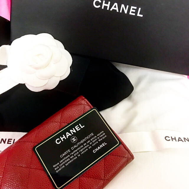 CHANEL(シャネル)のシャネル 長財布 クラッチ❤️ 赤 新品 クラシック レディースのファッション小物(財布)の商品写真
