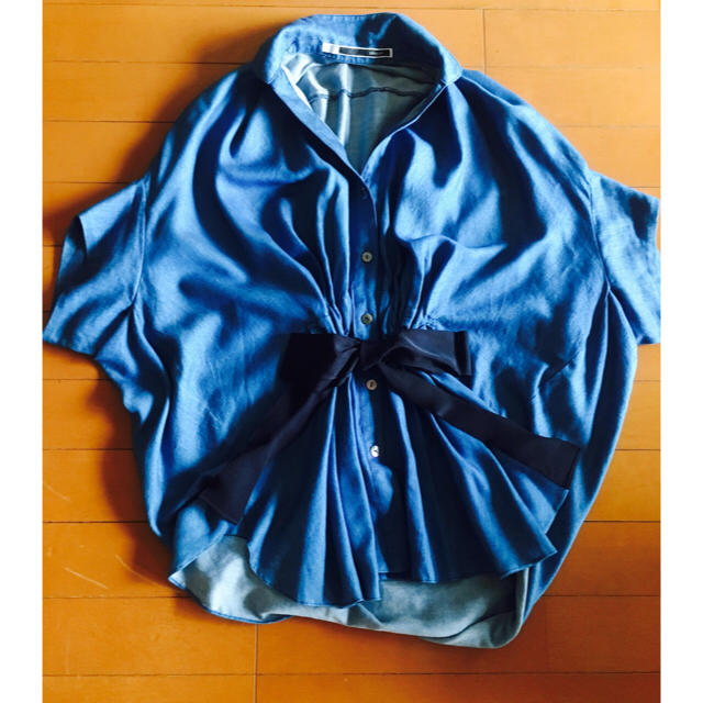 sakayori(サカヨリ)のサカヨリ リボンシャツ レディースのトップス(シャツ/ブラウス(半袖/袖なし))の商品写真