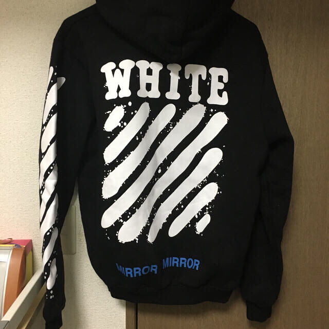 Off-White - off-white スプレーパーカーの通販 by 絶望ビリー's Off-White - off-white スプレーパーカーの通販 by 絶望ビリー's