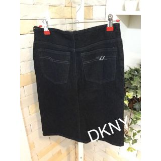 ダナキャランニューヨーク(DKNY)のDKNY 黒タイトデニム(ひざ丈スカート)