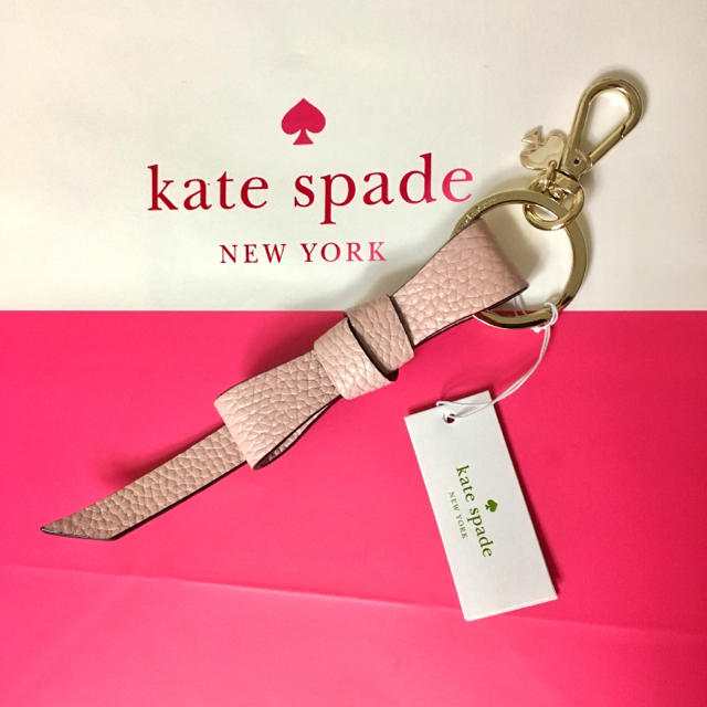 kate spade new york(ケイトスペードニューヨーク)のアヴリル様専用【10月新作新品】ケイトスペード キーフォブ レディースのファッション小物(キーホルダー)の商品写真