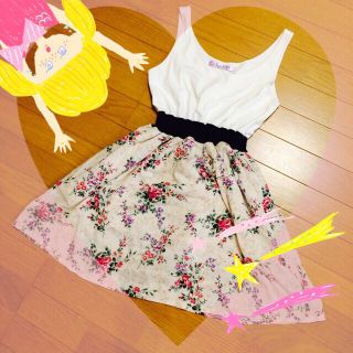 ダズリン(dazzlin)の花柄ワンピース♡(ミニワンピース)