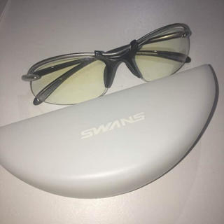 スワンズ(SWANS)のチワワのラブ様専用ページ サングラス 軽量 エアレスウェイブ 日本製 ケース付き(サングラス/メガネ)