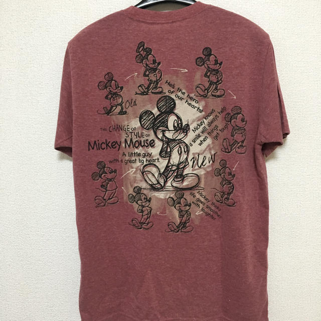 Disney(ディズニー)のディズニーミッキーTシャツ メンズのトップス(Tシャツ/カットソー(半袖/袖なし))の商品写真