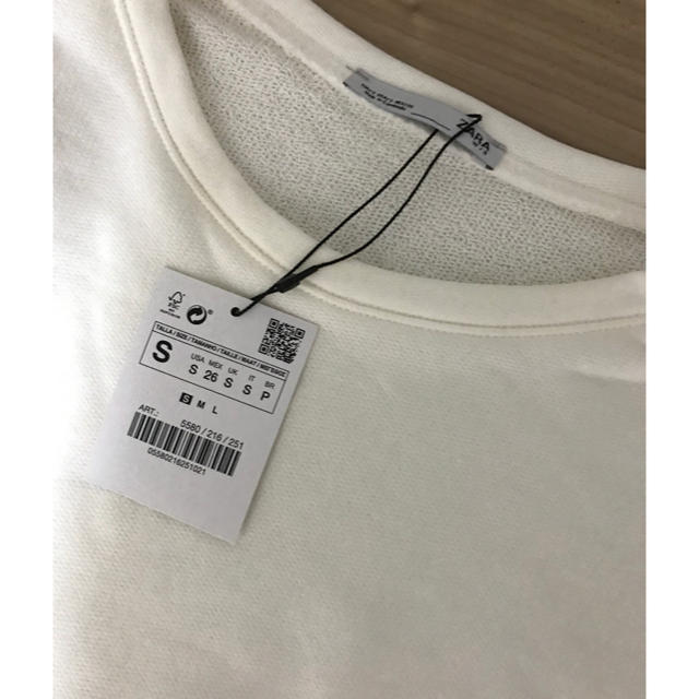 ZARA(ザラ)のZARA レディースのトップス(トレーナー/スウェット)の商品写真